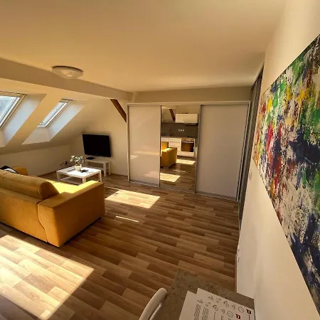 Skryjova Apartamento *