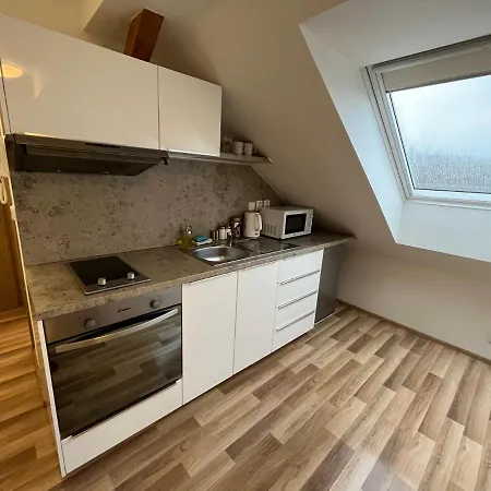 Skryjova Apartment *